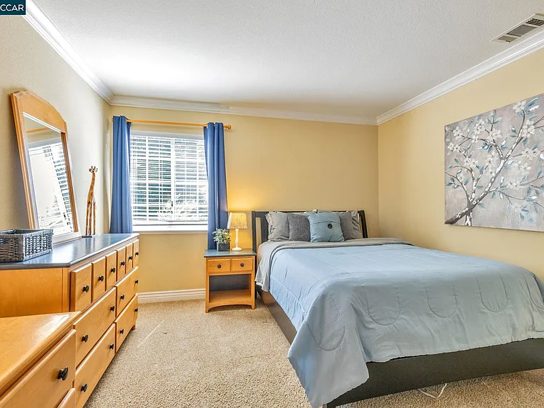 668 Sun Tree Ct — Photo 40
