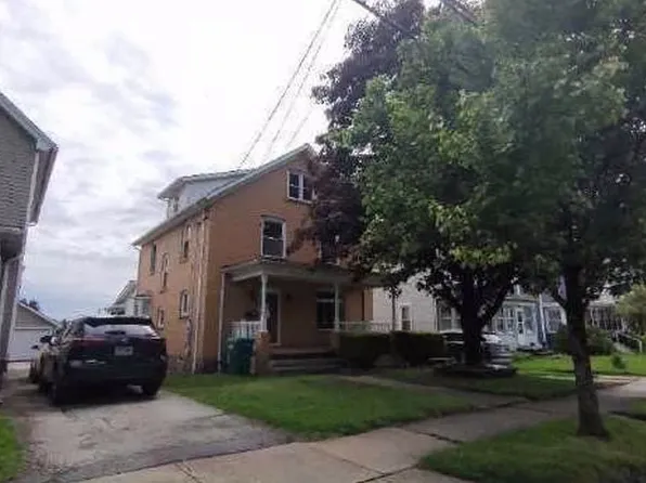 1466 Philadelphia St, Indiana, PA 15701