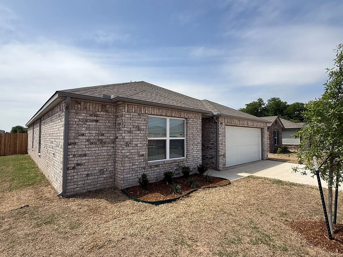 Building Photo - 3909 Dutch Ln