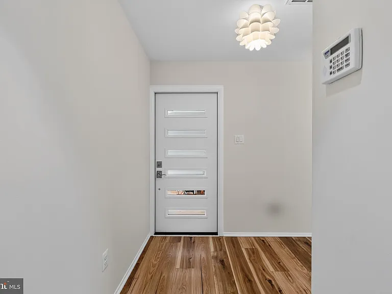 4214 Penner Ln — Photo 4
