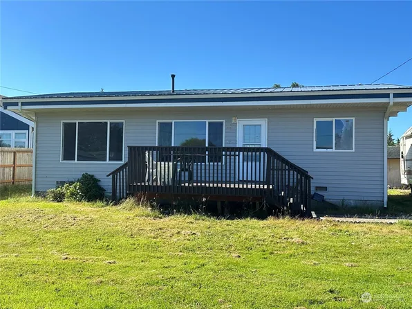 575 Ensign Avenue NW, Ocean Shores, WA 98569