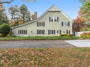 4 Chase Ln, Lincoln, RI 02865