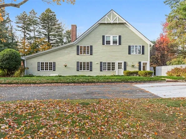 6 Chase Ln, Lincoln, RI 02865