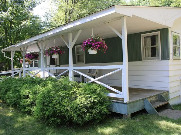 3161 N Lincoln Rd, Ludington, MI 49431