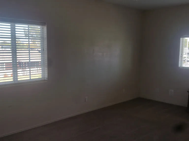 1013 E Glade Ave #4 — Photo 8