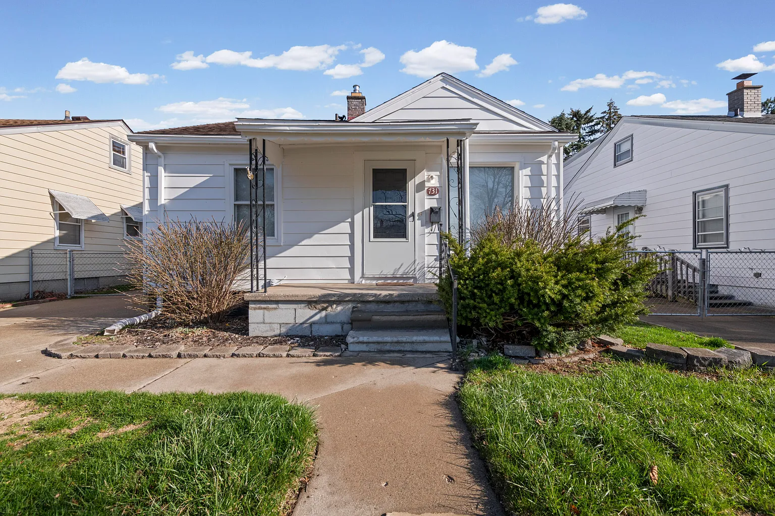 731 Donald Ave photo 1