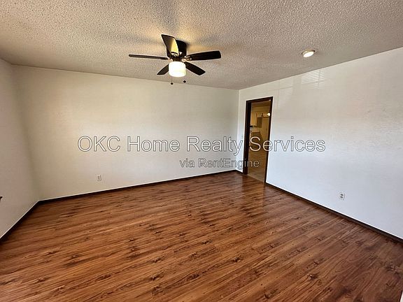 2nd image of 7421 NW 26th St