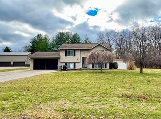7 Willow Ln, Marshall, IL 62441