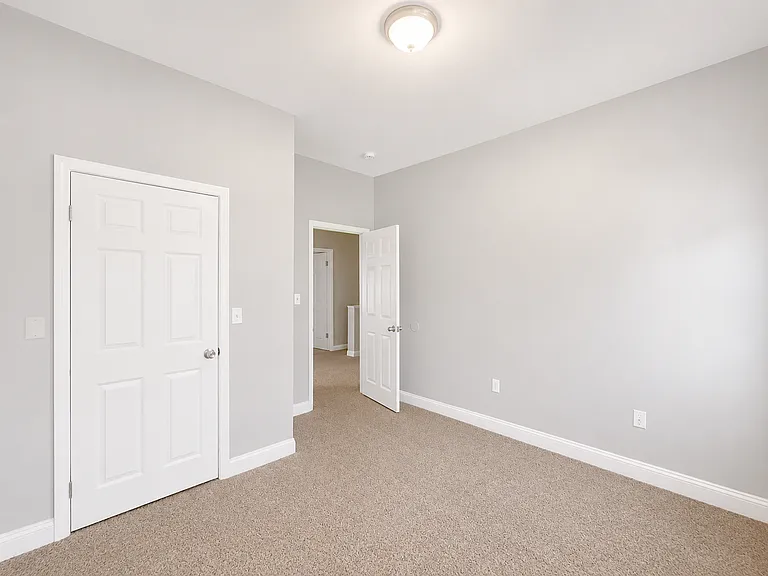 4903 Queensberry Ave — Photo 28