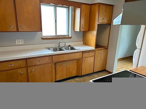 4th image of 36 Dreyer Ave APT 3