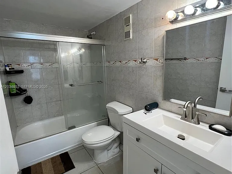 6545 Indian Creek Dr #509 — Photo 16