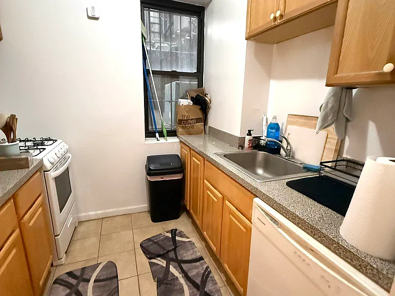 225 Columbus Ave #1E — Photo 17
