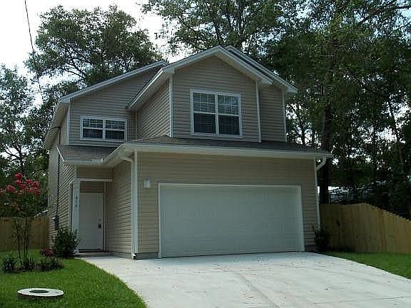 2nd image of 617 Cypress Dr