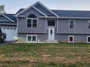 466 Granny Road, Medford, NY 11763