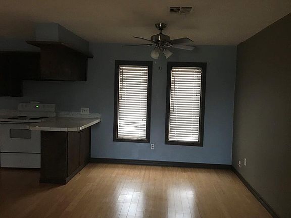 3rd image of 421 NW 56th St