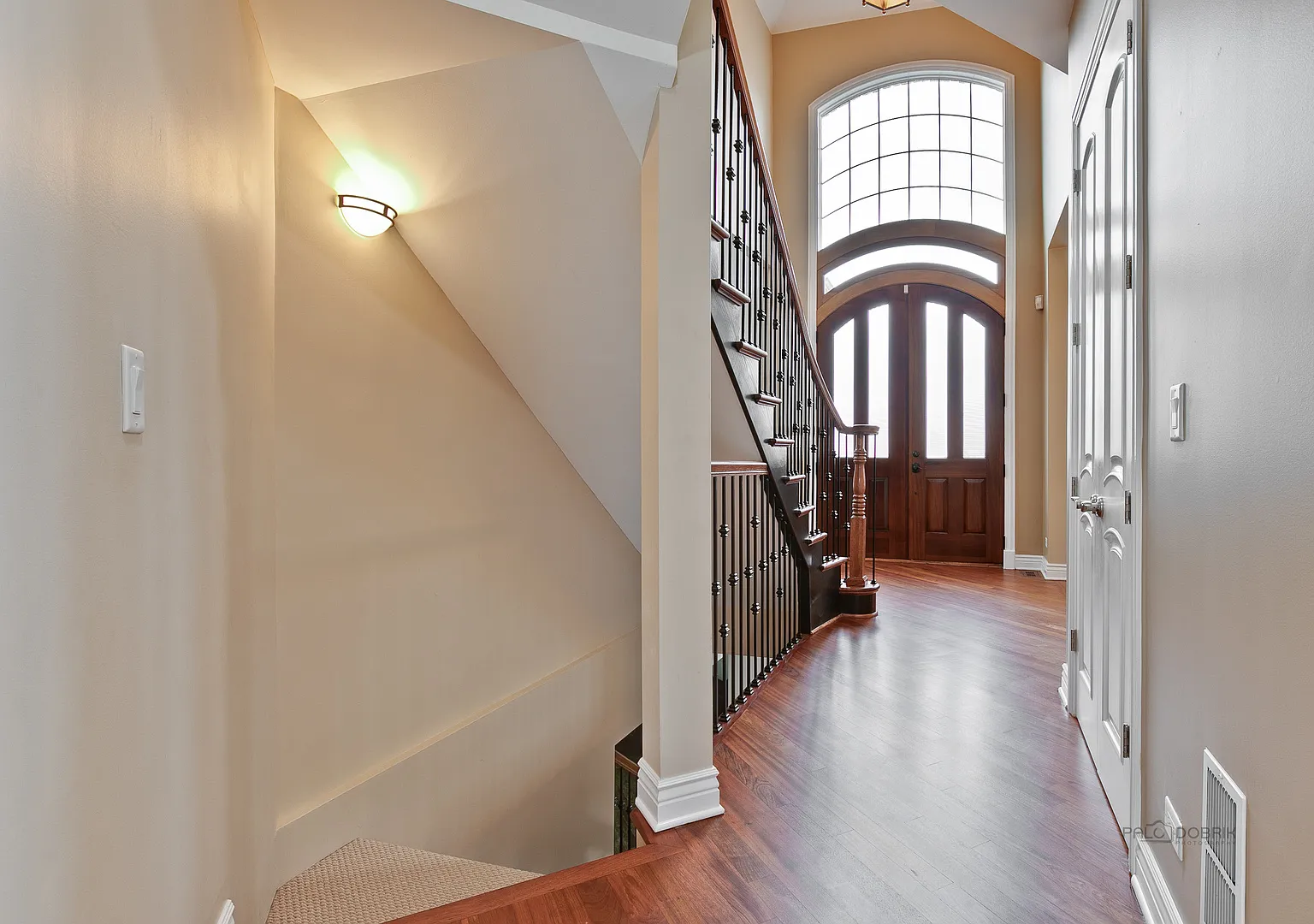 5 bed, 5.5 bath, 3825 sqft, $7,000 — Photo 4