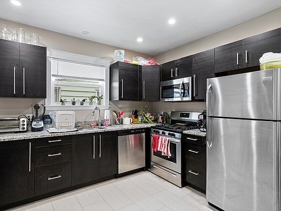 2nd image of 79 Saxton St #2