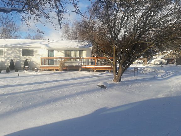 2nd image of 3345 E Clarice Ave
