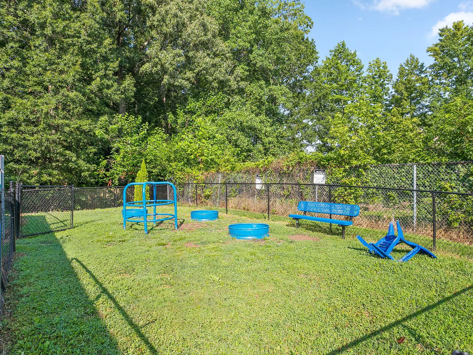 Nevin Place Apartments — Photo 4