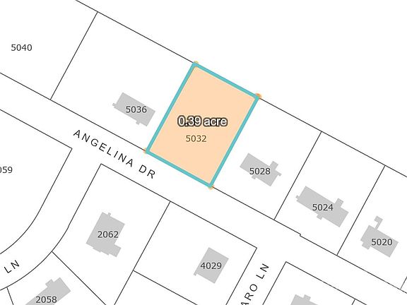 3rd image of 5032 Angelina Dr