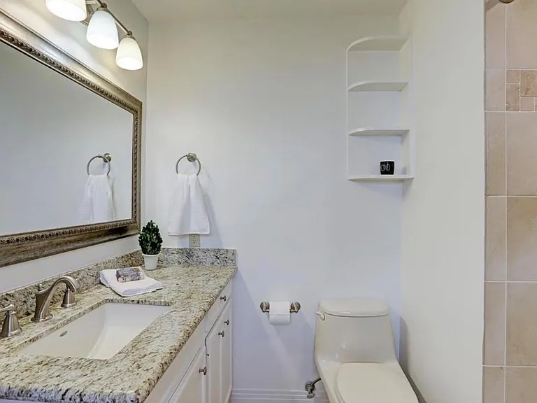 3708 Bellaire Blvd — Photo 15