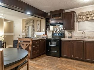 213 Fleetwood Dr, Fayetteville, GA