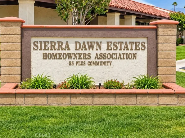 690 Santa Clara Cir, Hemet, CA 92543