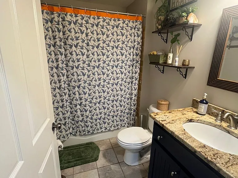 808 Old White Ln — Photo 14