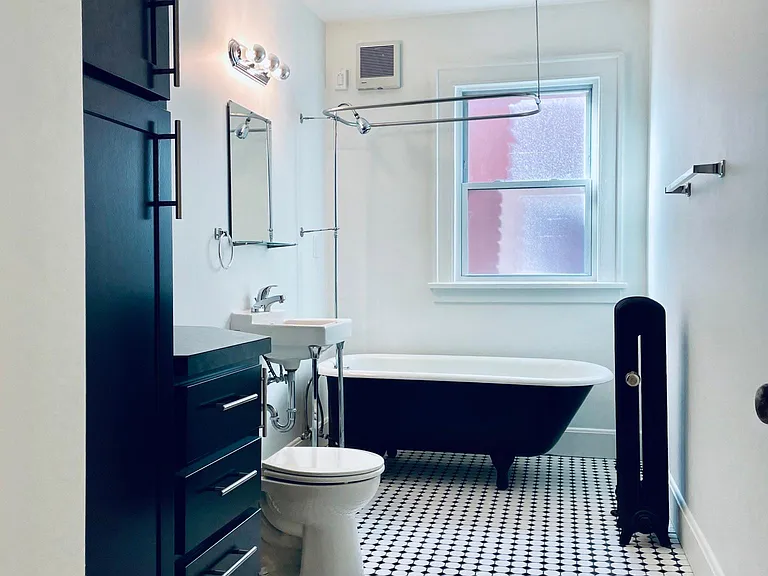 13318 Madison Ave #1 — Photo 5