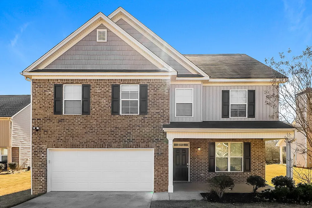 4 bed, 2.5 bath, 2403 sqft, $2,990 — Photo 1