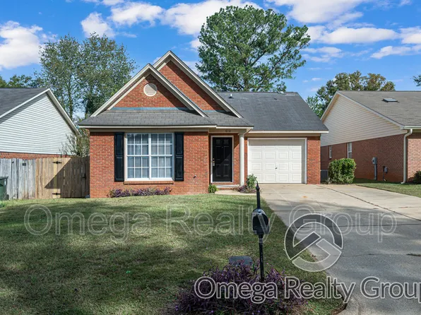 610 W Roxbury Rd, Dothan, AL 36305