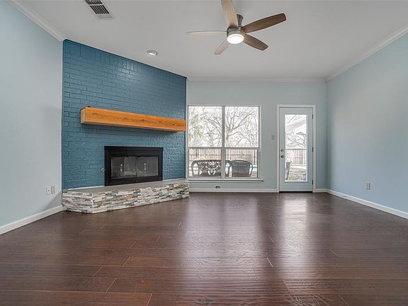 4th image of 2214 Dana Dr