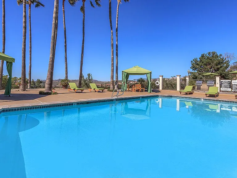 240 Avenida Vis — Photo 17