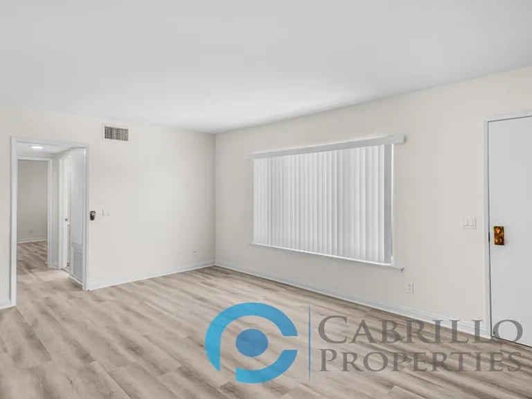 4239 Cleveland Ave #6 — Photo 10