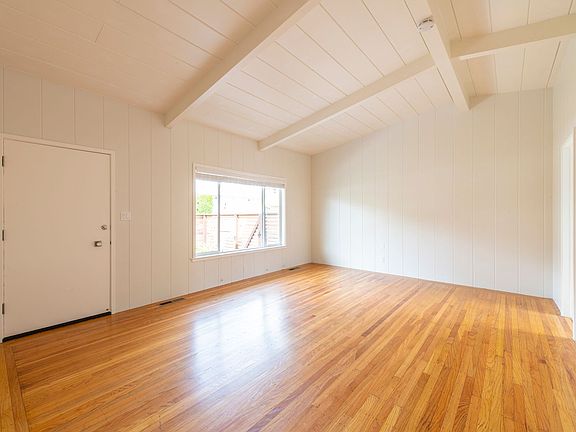 3rd image of 179 Elm St APT 2