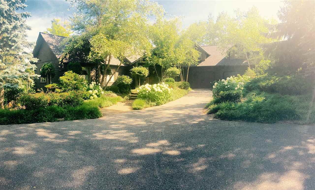 3693 Pickerel Lake Rd, Petoskey, MI 49770 Zillow