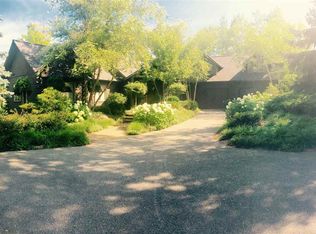 3693 Pickerel Lake Rd, Petoskey, MI 49770