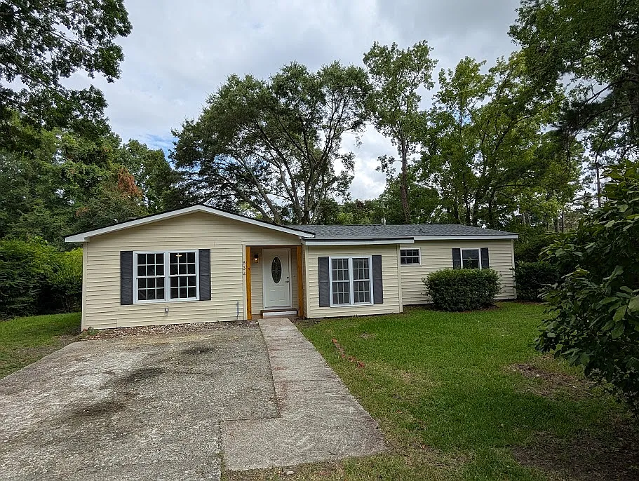Exterior - 834 Prince John Dr