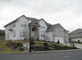 2620 NW Walden Dr, Camas, WA 98607