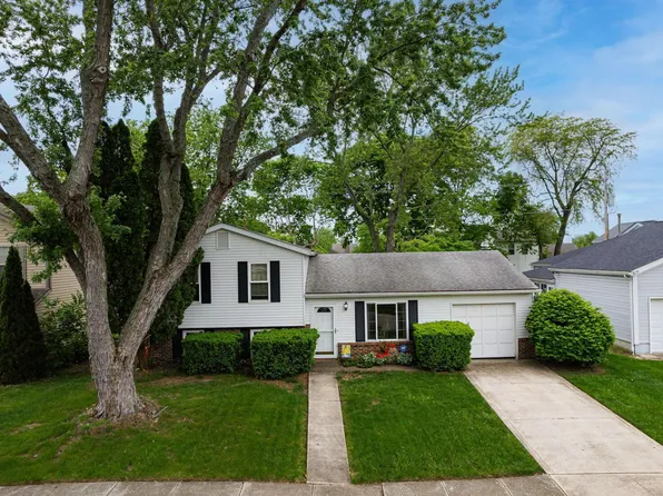 5965 Lucky Charm Dr, Galloway, OH 43119