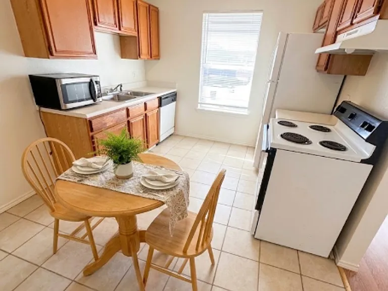1111 Horizon Dr — Photo 12