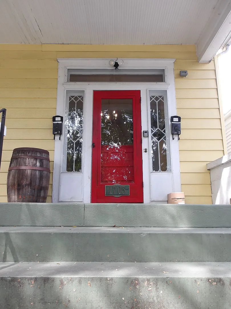 1705 Edenside Ave — Photo 2