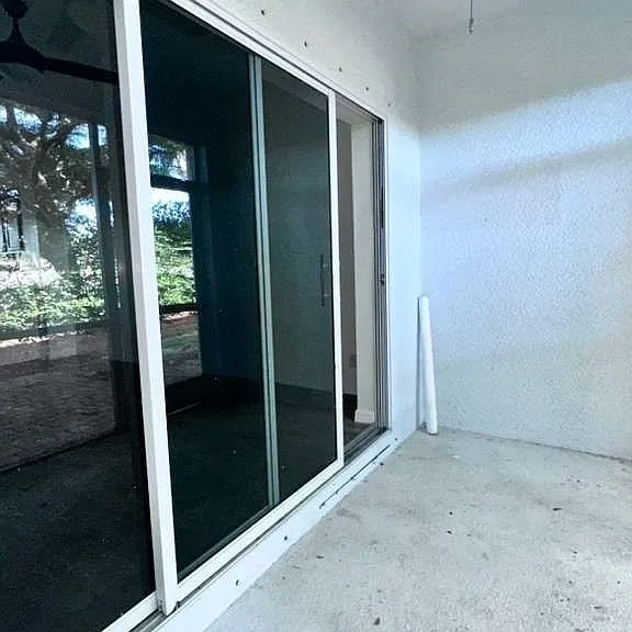8239 Pacific Beach Dr — Photo 15