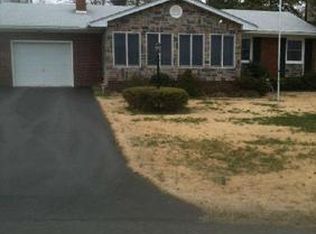 1604 Beach Ave, Colonial Beach, VA 22443