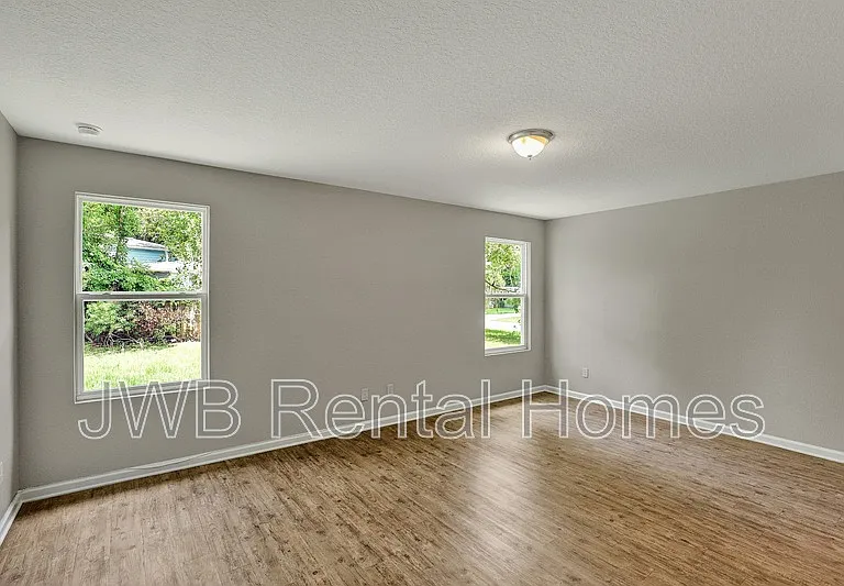 10351 Pinehurst Dr — Photo 8