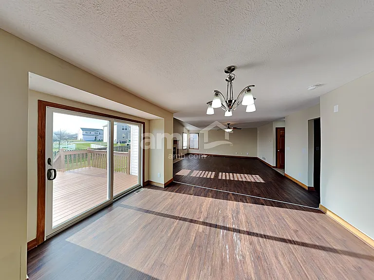 811 Corylus Dr — Photo 6