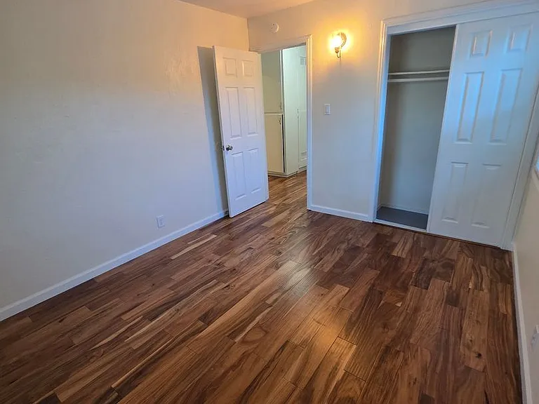 1317 Sherwood Dr — Photo 17