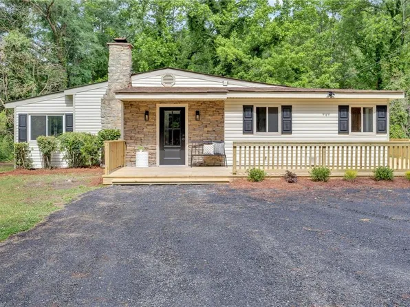 2573 Bonds Lake Rd NW, Conyers, GA 30012