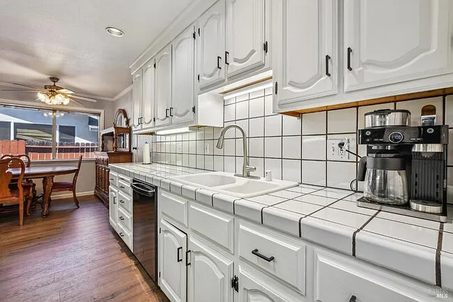 548 Bass Dr — Photo 12