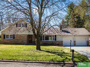 7863 Meredith Ave, Omaha, NE 68134